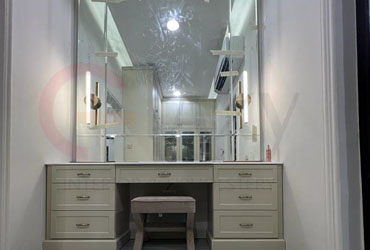customized dressing table